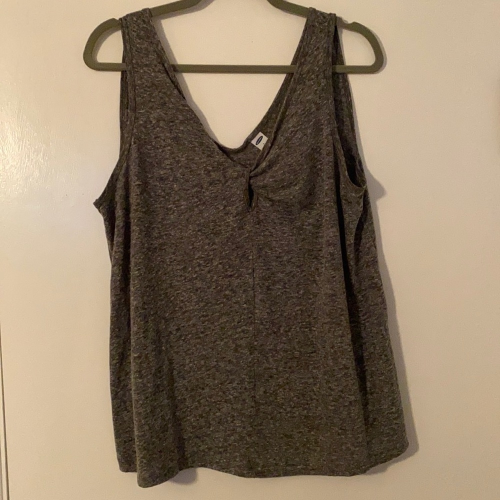 Old Navy tank top with knotted front